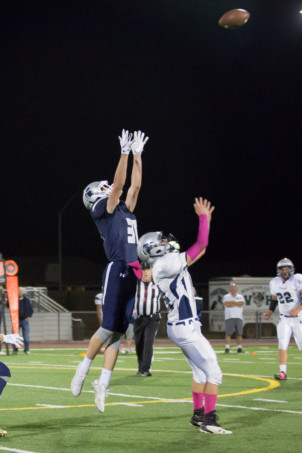 101119 OA Frazier Mountain Football 15.jpg